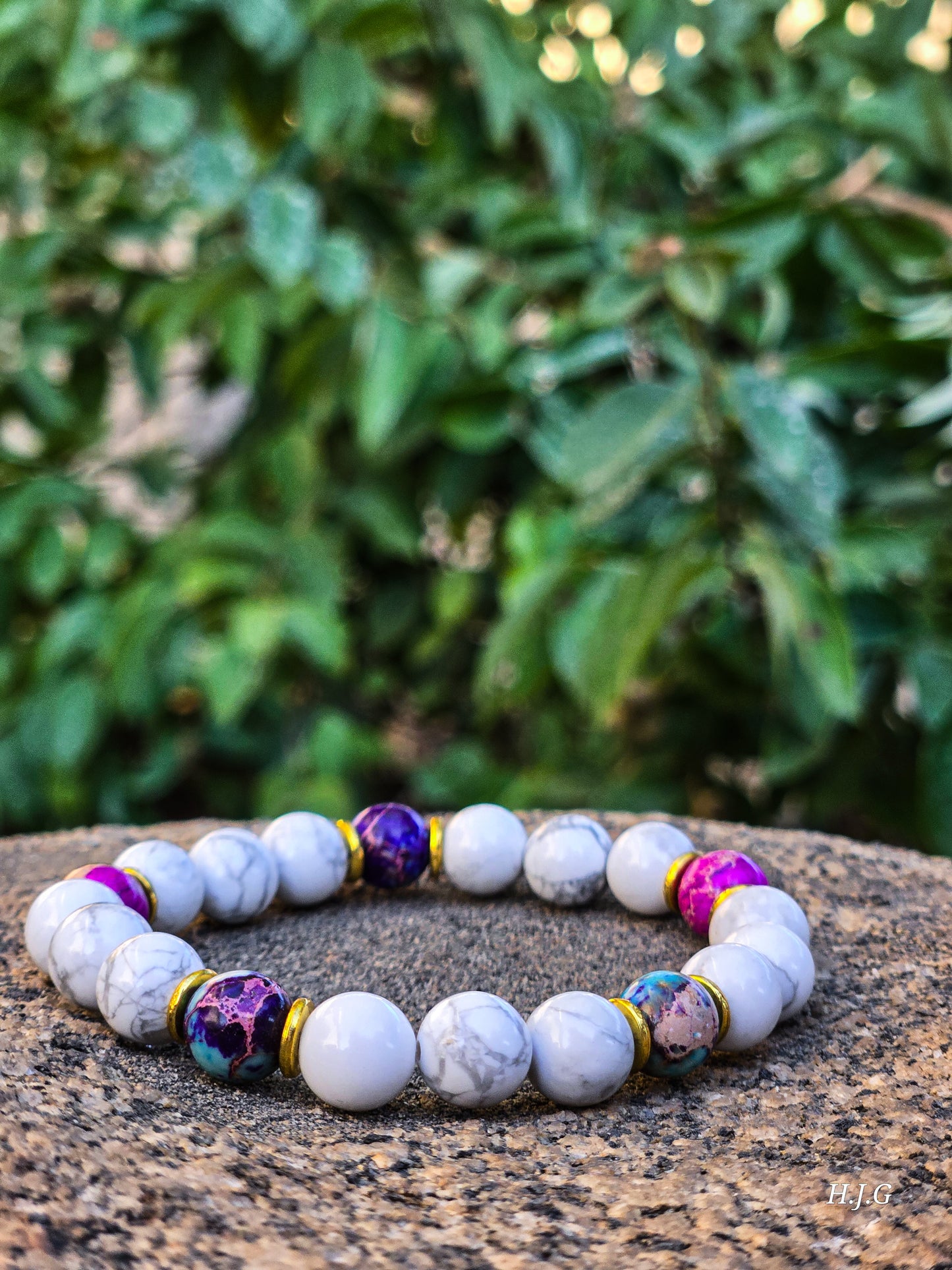 Howlite & Sea Sediment Jasper Beaded Bracelet