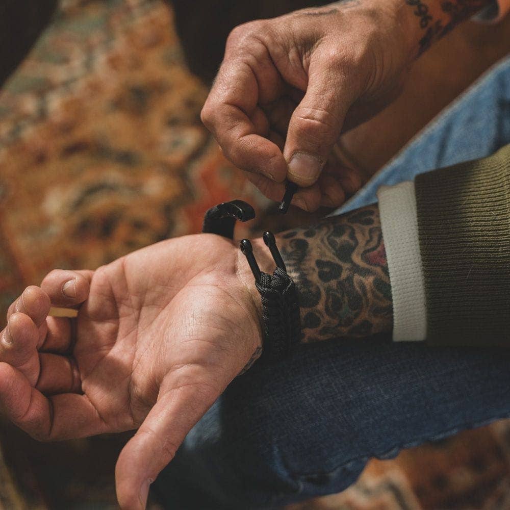 The Hero Company- Desert Camo Paracord Bronze Flag Bracelet - Helps Pair Veterans With A Service Dog Or Shelter Dog -Faire
