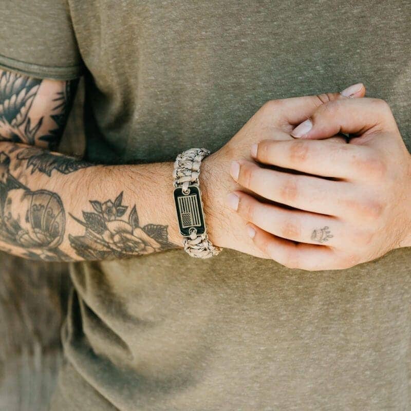 The Hero Company- Desert Camo Paracord Bronze Flag Bracelet - Helps Pair Veterans With A Service Dog Or Shelter Dog -Faire
