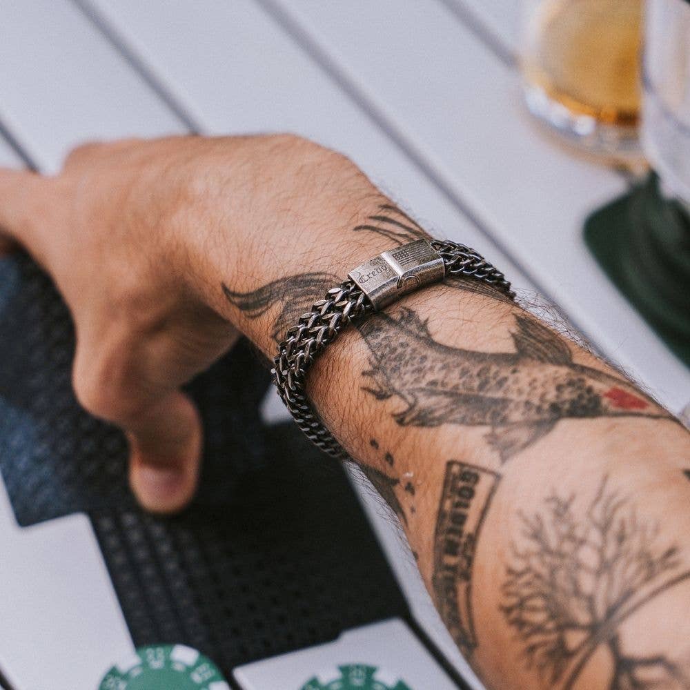 The Hero Company- Knight's Creed BELIEVE Credo Bracelet: Helps Pair Veterans with Service or Shelter Dogs- Faire